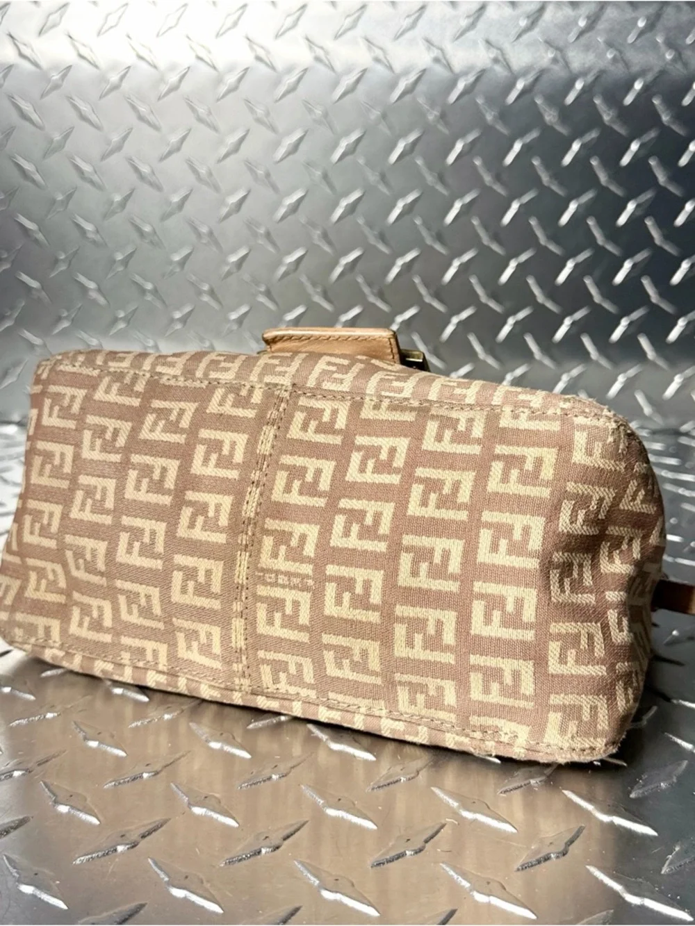 Fendi Vintage FF Mini Baguette in Pink GHW - Picture 5 of 12